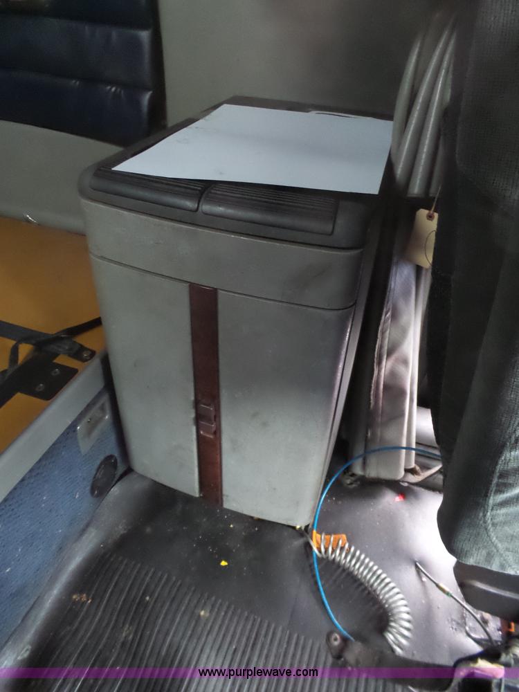 image for item L5446 2001 Freightliner Century Class 120 semi truck