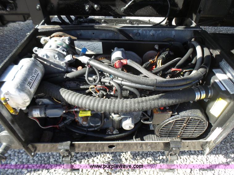 image for item L5473 2007 Freightliner ST120 semi truck