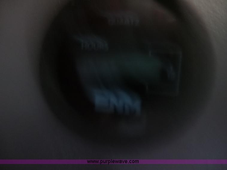 image for item L5473 2007 Freightliner ST120 semi truck