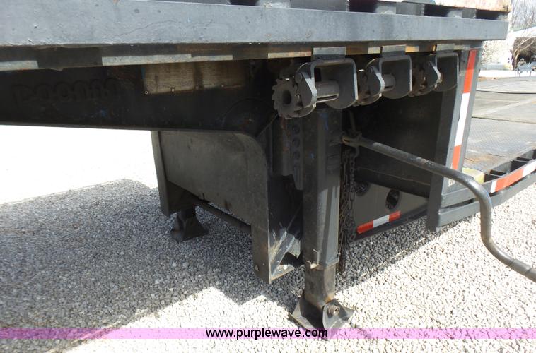 image for item L5475 1998 Doonan drop deck trailer
