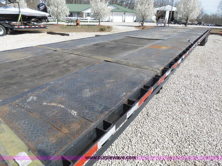 image for item L5475 1998 Doonan drop deck trailer