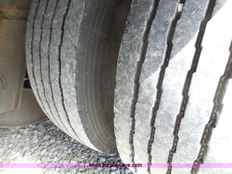 image for item L5475 1998 Doonan drop deck trailer