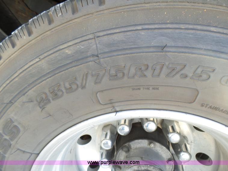 image for item L5475 1998 Doonan drop deck trailer