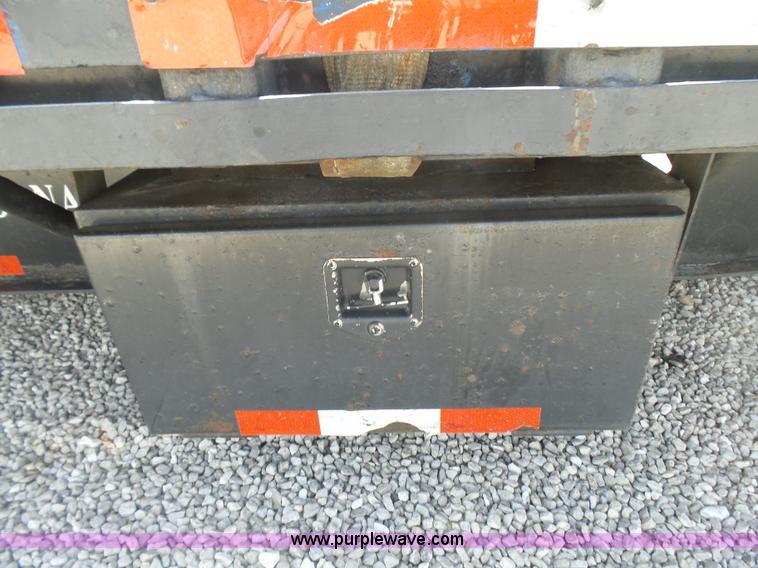 image for item L5475 1998 Doonan drop deck trailer