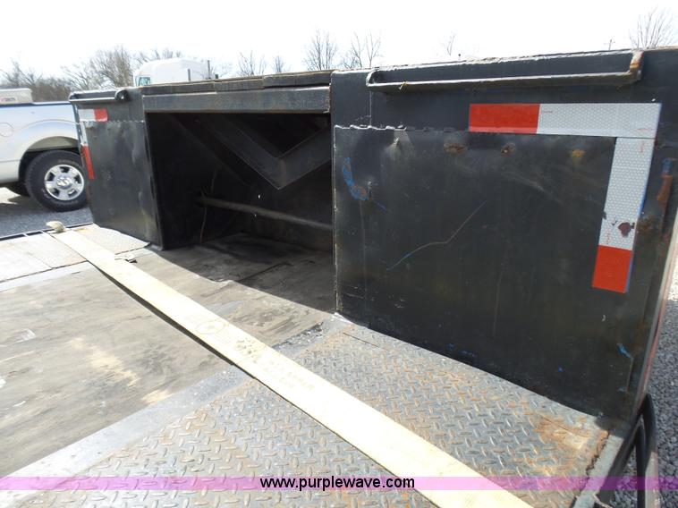 image for item L5475 1998 Doonan drop deck trailer
