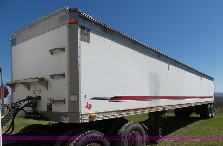 image for item L5794 2002 Wilkins OK2YA-2615-CFOA commodity trailer