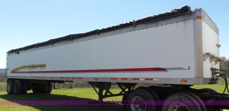 image for item L5794 2002 Wilkins OK2YA-2615-CFOA commodity trailer