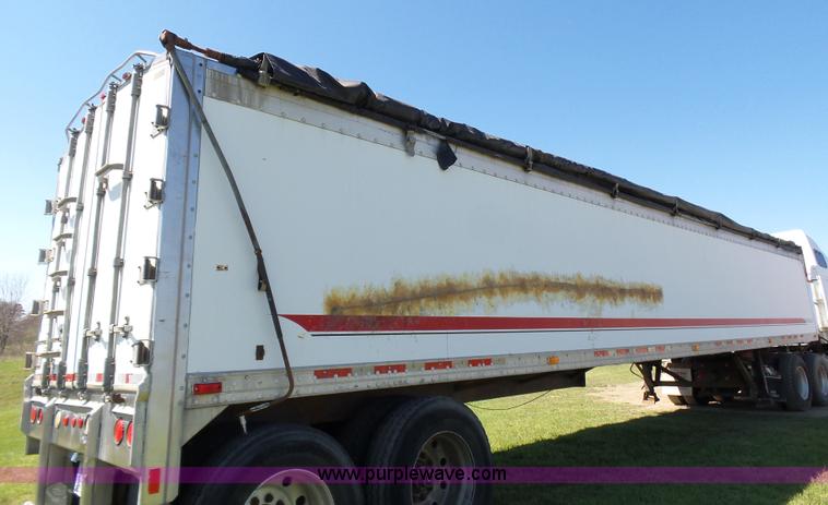 image for item L5794 2002 Wilkins OK2YA-2615-CFOA commodity trailer