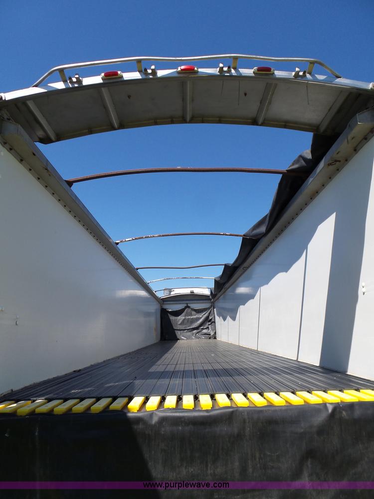 image for item L5794 2002 Wilkins OK2YA-2615-CFOA commodity trailer