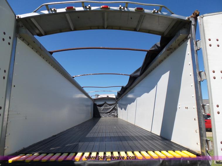 image for item L5794 2002 Wilkins OK2YA-2615-CFOA commodity trailer