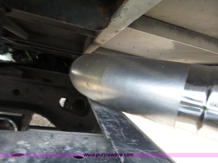 image for item L6274 2007 International 9400i semi truck