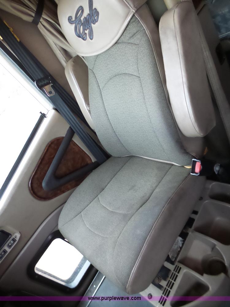 image for item L6274 2007 International 9400i semi truck