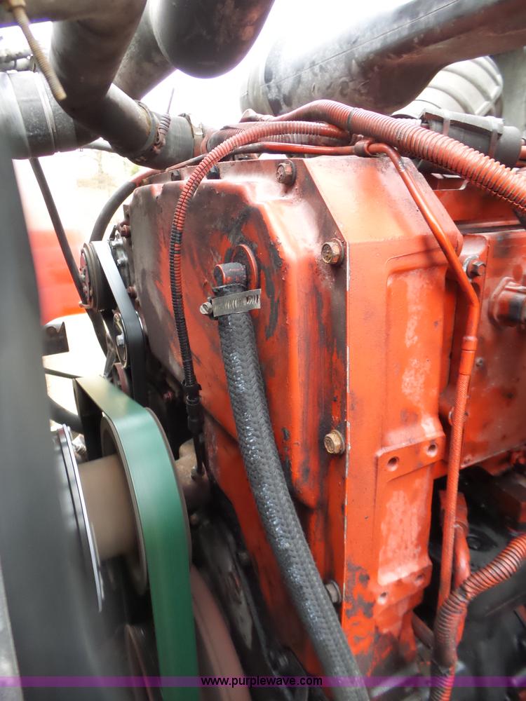 image for item L6274 2007 International 9400i semi truck