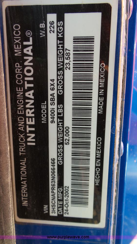 image for item L6511 2003 International 9400i semi truck