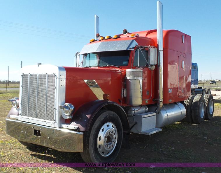image for item L6512 1997 Peterbilt 379 semi truck