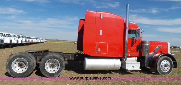 image for item L6512 1997 Peterbilt 379 semi truck