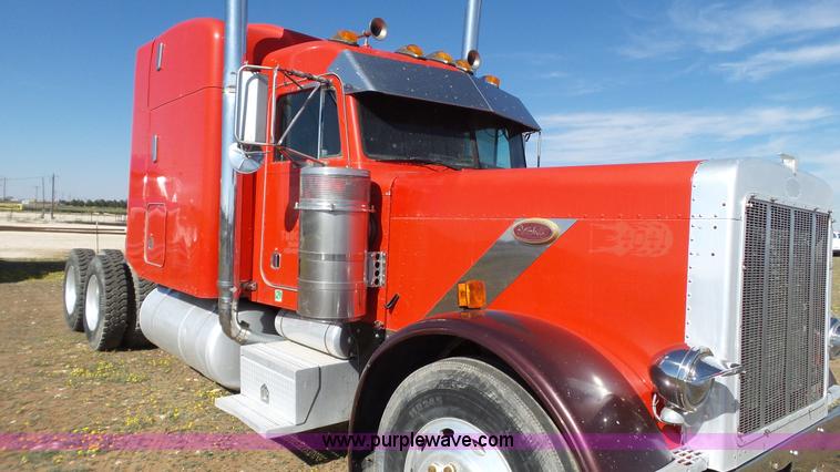 image for item L6512 1997 Peterbilt 379 semi truck
