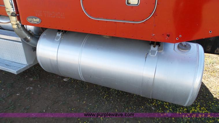 image for item L6512 1997 Peterbilt 379 semi truck