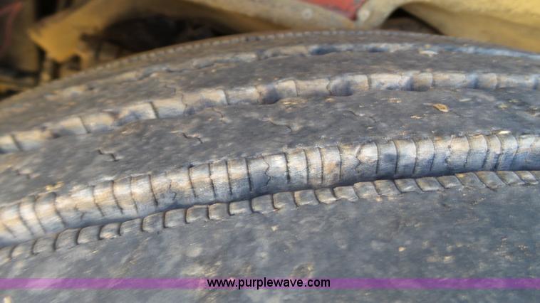 image for item L6512 1997 Peterbilt 379 semi truck