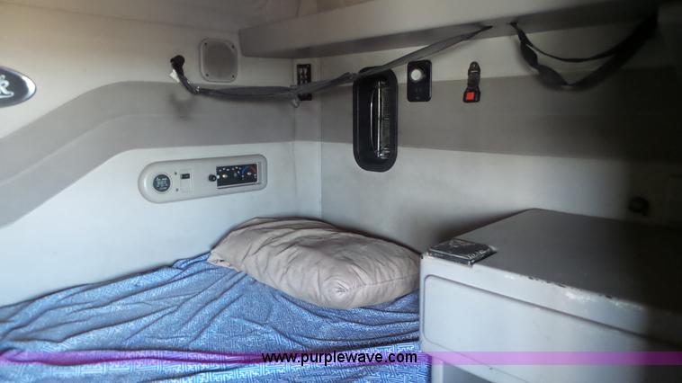 image for item L6514 2000 Mack CX613 semi truck