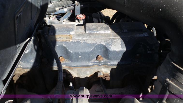 image for item L6515 2001 Mack CX613 semi truck