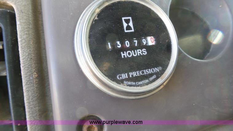 image for item L6516 2001 Mack CX613 semi truck