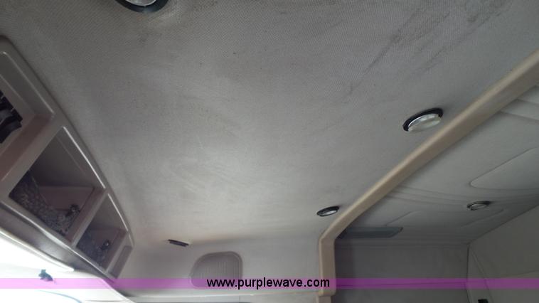 image for item L6517 2001 Mack CX613 semi truck