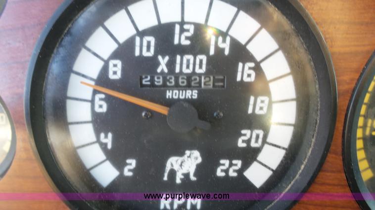 image for item L6520 1999 Mack CH613 semi truck