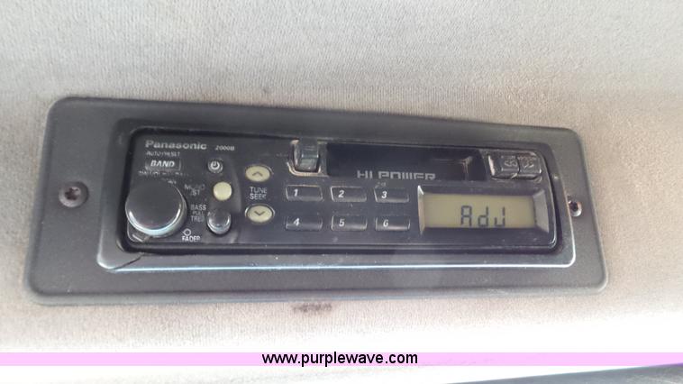 image for item L6521 2000 Mack CH613 semi truck