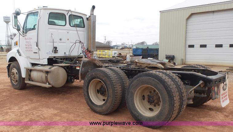 image for item L7261 2005 Sterling A9500 semi truck