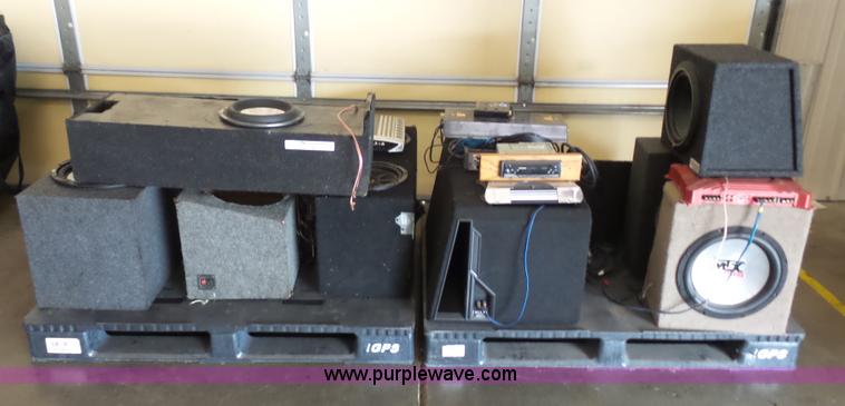 image for item BE9771 Car audio equipment