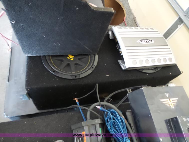 image for item BE9771 Car audio equipment