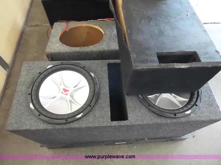 image for item BE9771 Car audio equipment