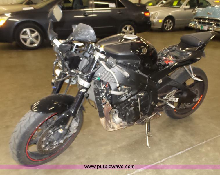 image for item BE9780 2006 Yamaha R6 Motorcycle