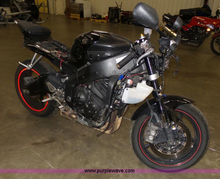 image for item BE9780 2006 Yamaha R6 Motorcycle