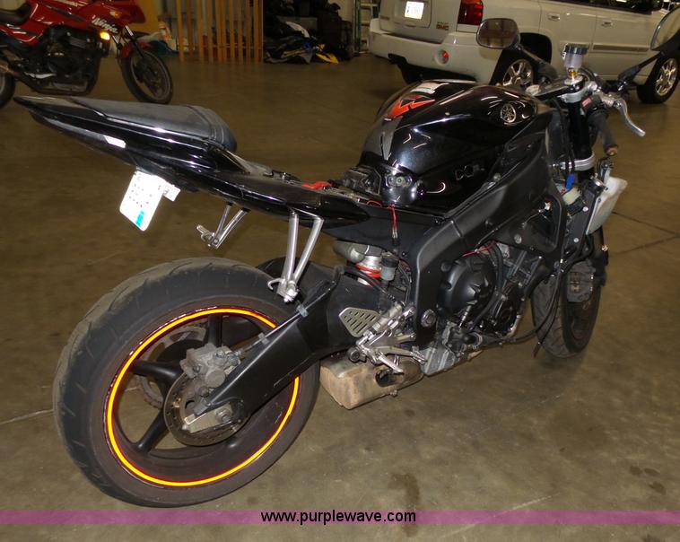 image for item BE9780 2006 Yamaha R6 Motorcycle