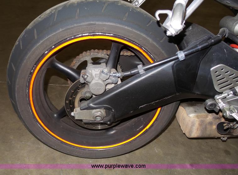 image for item BE9780 2006 Yamaha R6 Motorcycle