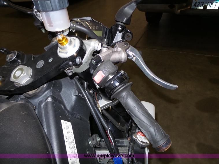 image for item BE9780 2006 Yamaha R6 Motorcycle