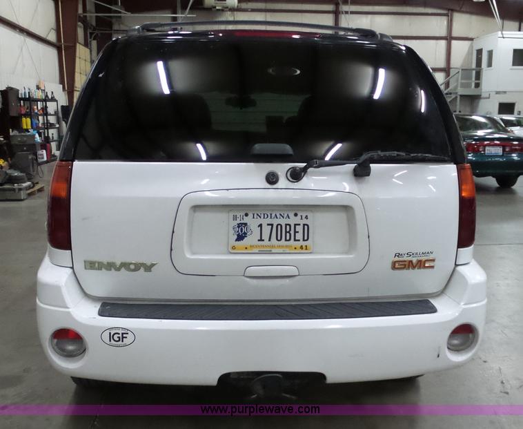 image for item J4150 2005 GMC Envoy SLT SUV