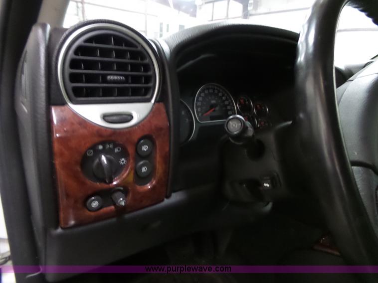 image for item J4150 2005 GMC Envoy SLT SUV