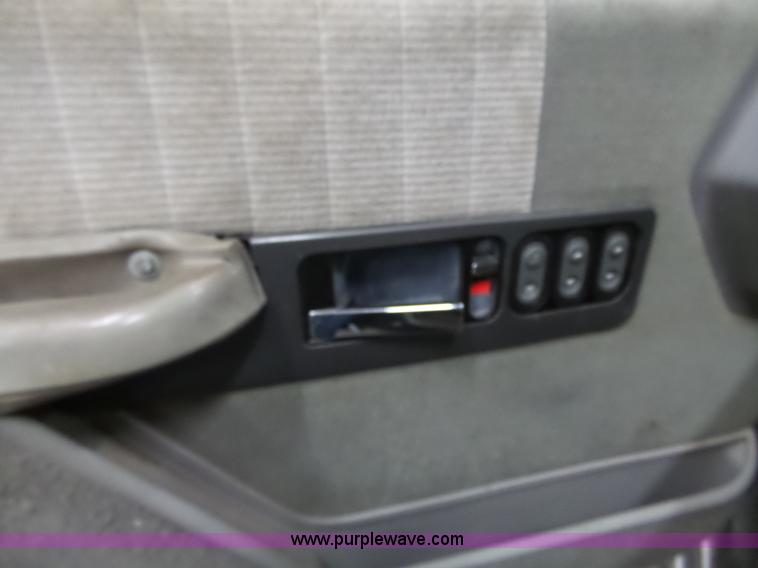 image for item J4151 1994 Chevrolet Silverado 1500 Ext. Cab pickup truck