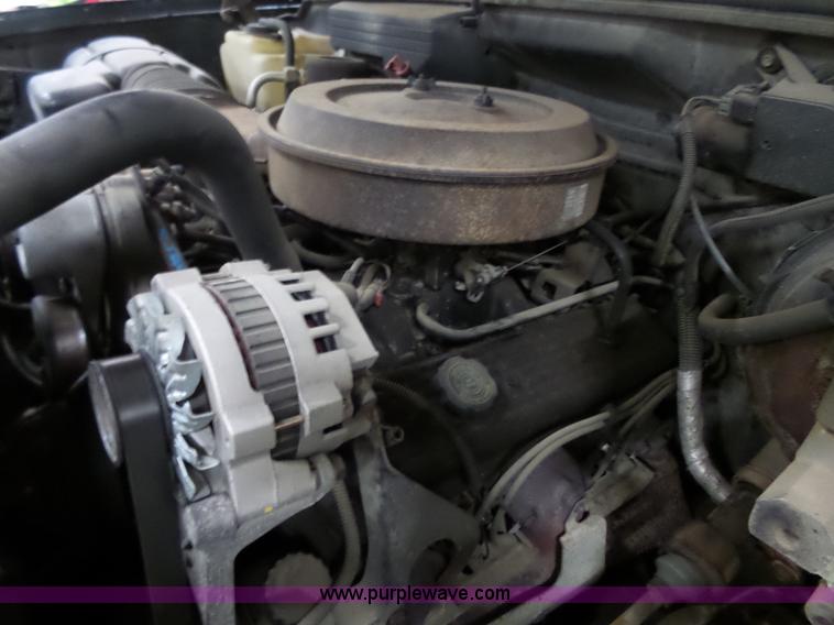 image for item J4151 1994 Chevrolet Silverado 1500 Ext. Cab pickup truck