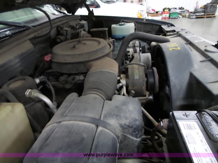 image for item J4151 1994 Chevrolet Silverado 1500 Ext. Cab pickup truck