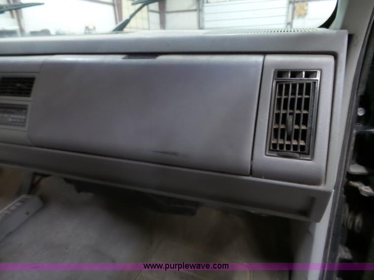 image for item J4151 1994 Chevrolet Silverado 1500 Ext. Cab pickup truck