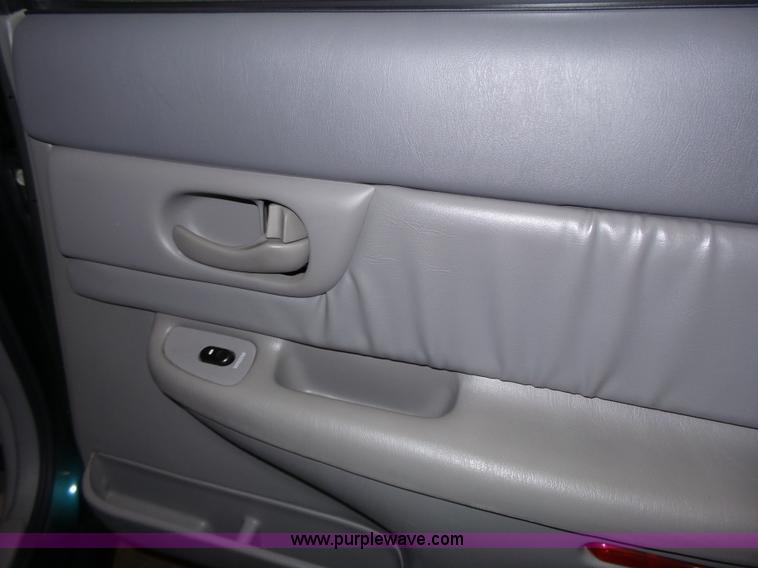 image for item J4152 2001 Buick Century Custom