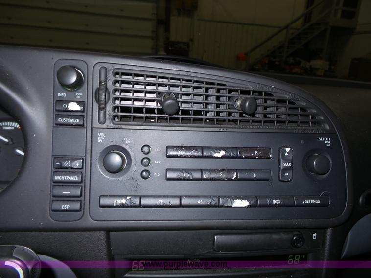 image for item J4153 2004 Saab 9-3