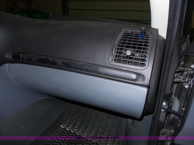 image for item J4153 2004 Saab 9-3