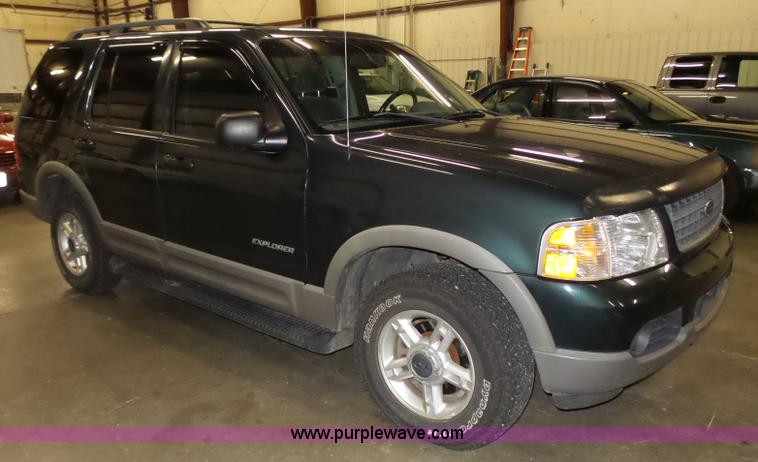 image for item J4155 2002 Ford Explorer XLT