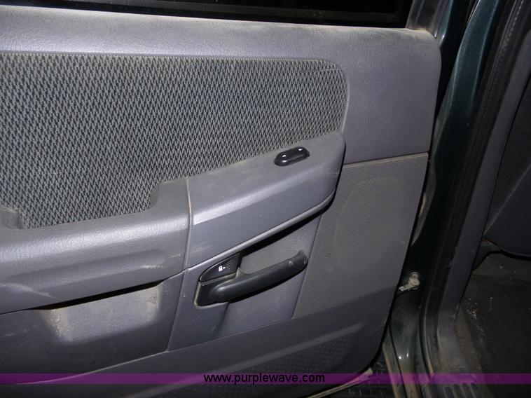 image for item J4155 2002 Ford Explorer XLT