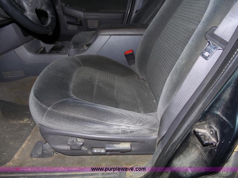 image for item J4155 2002 Ford Explorer XLT